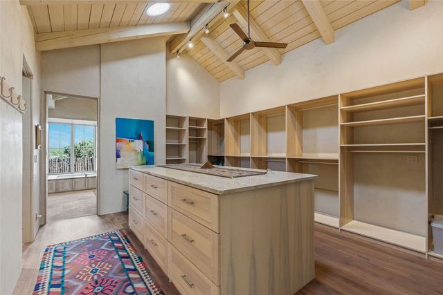 41 Heather Lane, Santa Fe, NM 87506