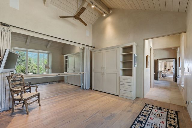 41 Heather Lane, Santa Fe, NM 87506