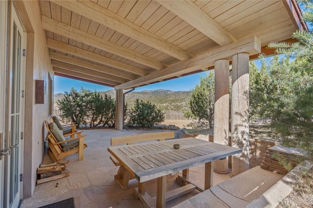 41 Heather Lane, Santa Fe, NM 87506