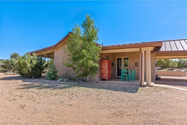 41 Heather Lane, Santa Fe, NM 87506