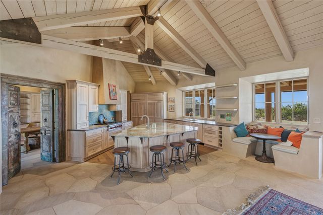 41 Heather Lane, Santa Fe, NM 87506