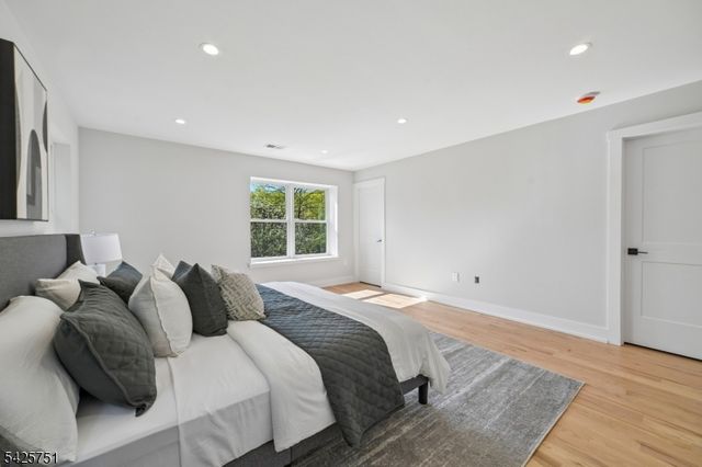 136 Irwin St, Springfield Twp., NJ 07081