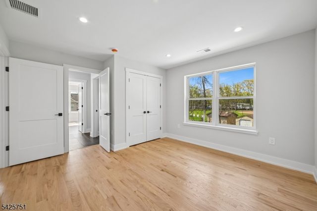 136 Irwin St, Springfield Twp., NJ 07081