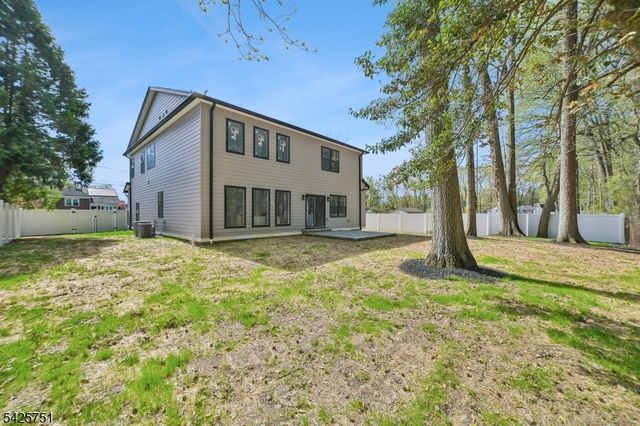 136 Irwin St, Springfield Twp., NJ 07081