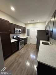 524 N PATTERSON PARK AVE N, Baltimore, MD 21205