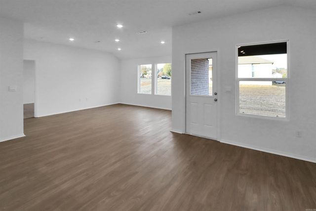 117 E Sunbelt Court, Mayflower, AR 72106