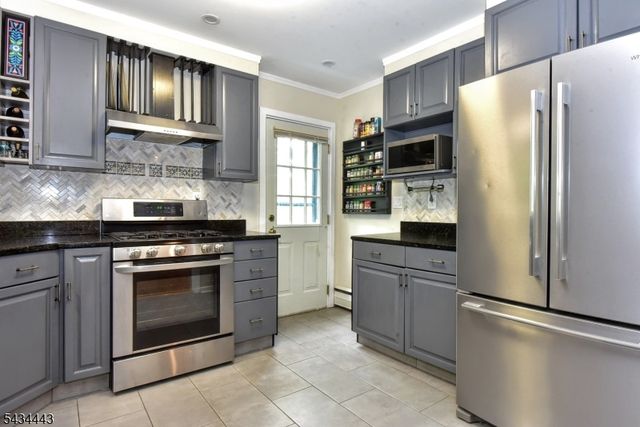 40 Poplar Grove Ter, West Milford Twp., NJ 07480