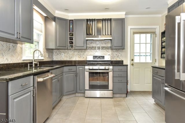 40 Poplar Grove Ter, West Milford Twp., NJ 07480