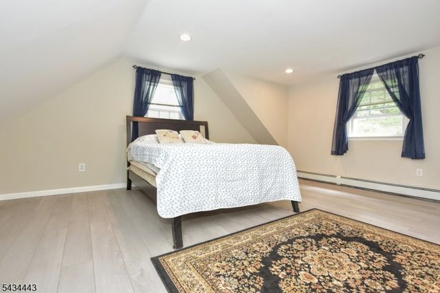 40 Poplar Grove Ter, West Milford Twp., NJ 07480
