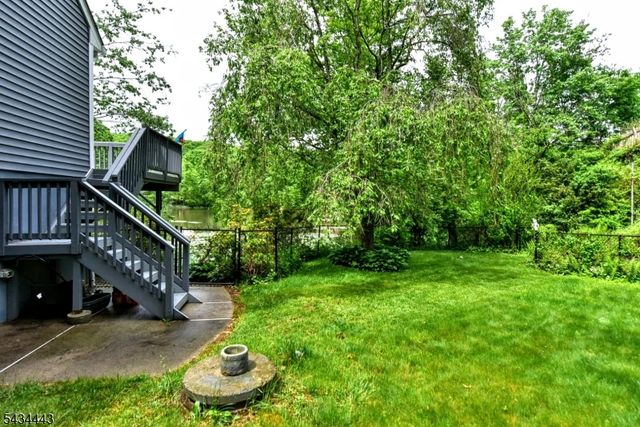 40 Poplar Grove Ter, West Milford Twp., NJ 07480