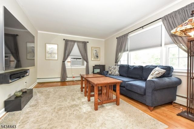 40 Poplar Grove Ter, West Milford Twp., NJ 07480