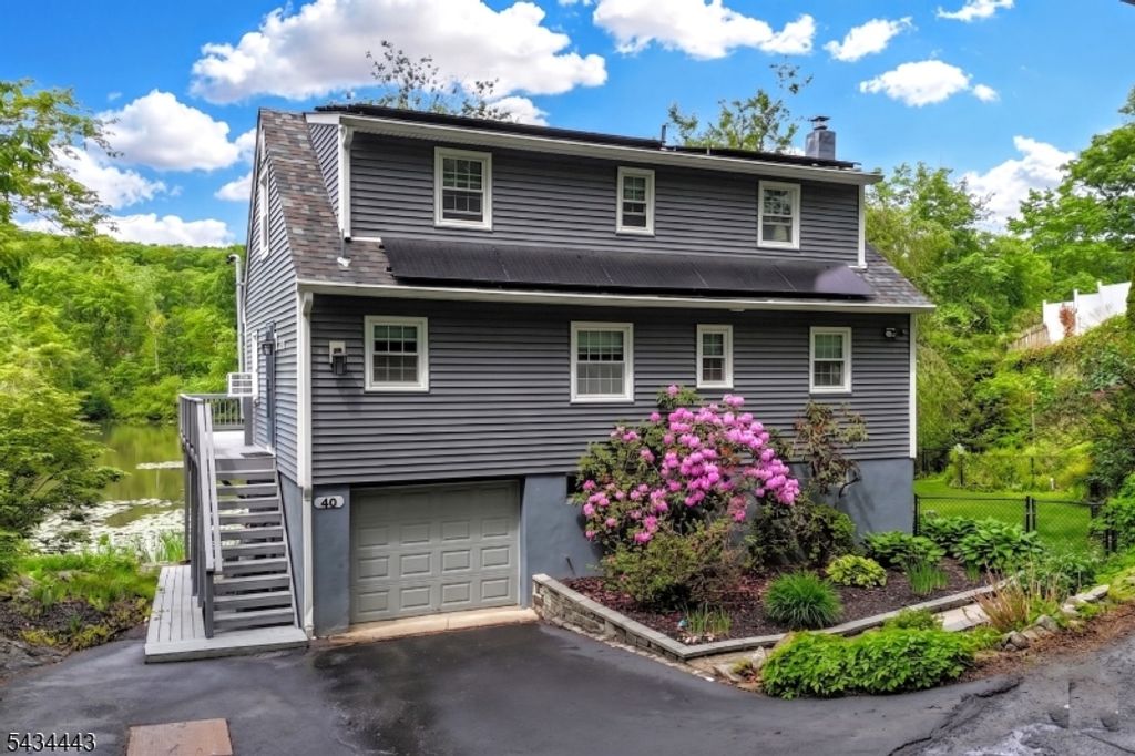 40 Poplar Grove Ter, West Milford Twp., NJ 07480