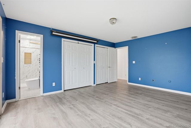 2707 Pine Ridge Road, West Bloomfield Charter Township, MI 48324