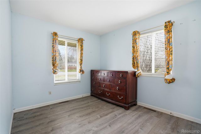 2707 Pine Ridge Road, West Bloomfield Charter Township, MI 48324