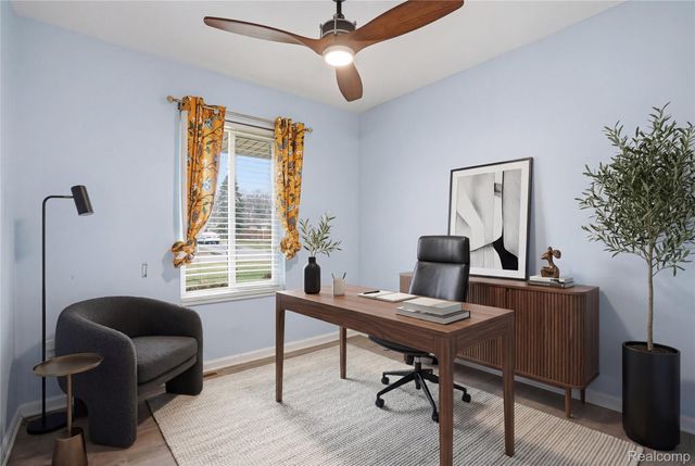 2707 Pine Ridge Road, West Bloomfield Charter Township, MI 48324