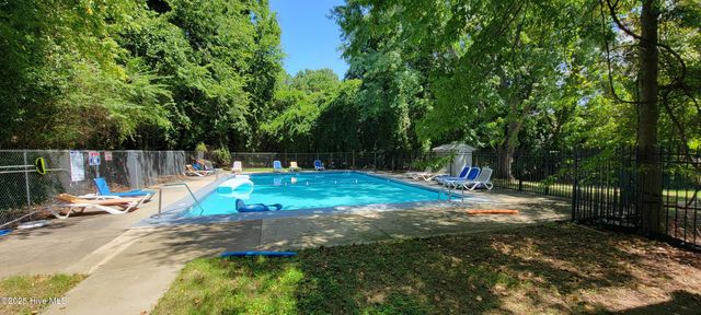 506 N Greensboro Street Apt 35, Carrboro, NC 27510