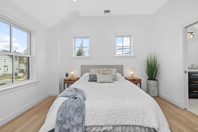 99 Sumner Street 2, Quincy, MA 02169