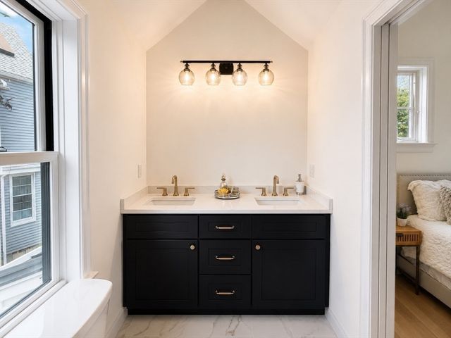 99 Sumner Street 2, Quincy, MA 02169
