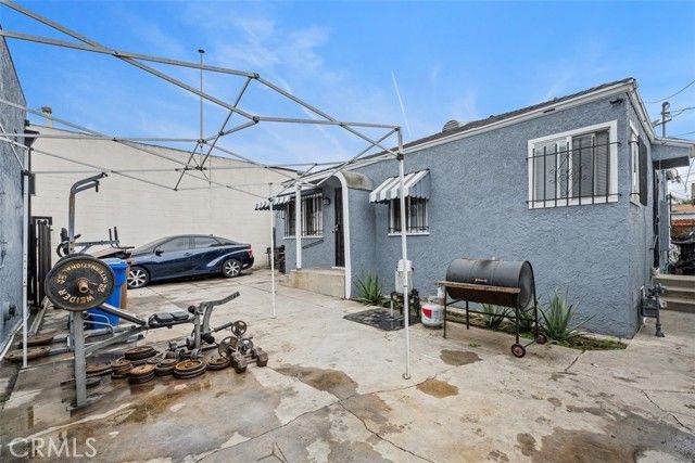 9819 S S. Normandie, Los Angeles, CA 90044