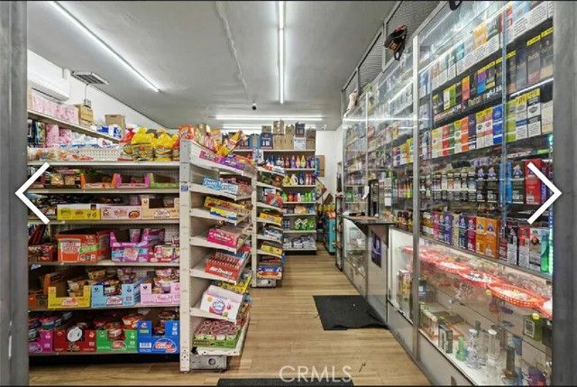 9819 S S. Normandie, Los Angeles, CA 90044