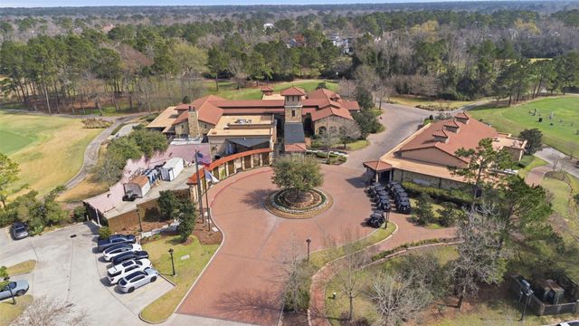 3 S Bayou Club Court, Spring, TX 77389