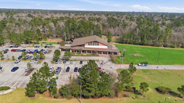 3 S Bayou Club Court, Spring, TX 77389