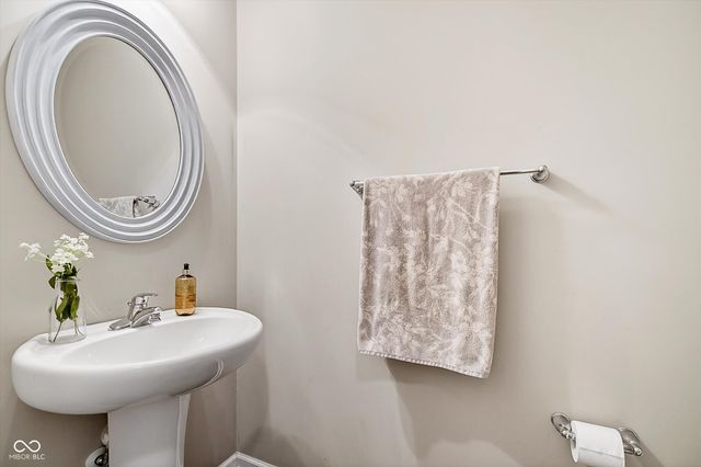 1750 Devonshire Avenue, Avon, IN 46123