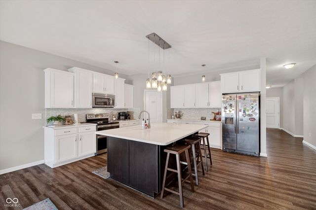 1750 Devonshire Avenue, Avon, IN 46123