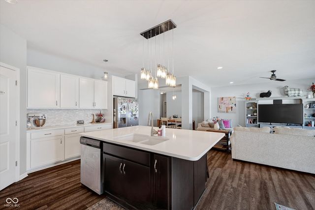 1750 Devonshire Avenue, Avon, IN 46123