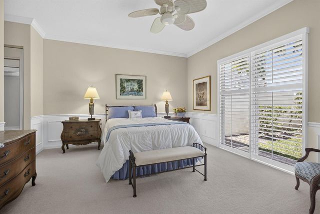8704 Oldham Way, Palm Beach Gardens, FL 33412