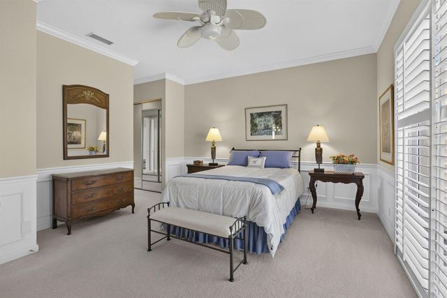 8704 Oldham Way, Palm Beach Gardens, FL 33412