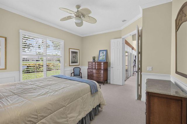 8704 Oldham Way, Palm Beach Gardens, FL 33412