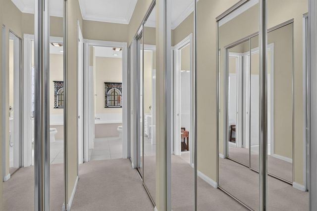 8704 Oldham Way, Palm Beach Gardens, FL 33412