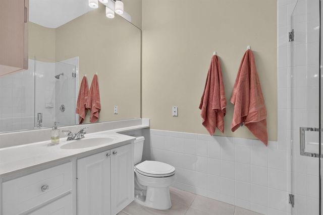 8704 Oldham Way, Palm Beach Gardens, FL 33412