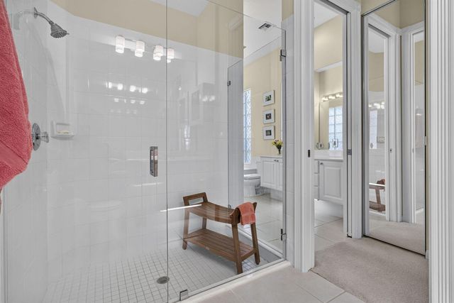 8704 Oldham Way, Palm Beach Gardens, FL 33412