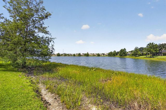8704 Oldham Way, Palm Beach Gardens, FL 33412