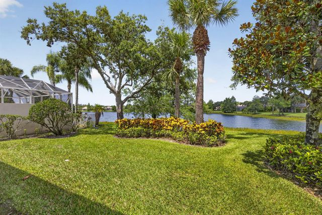 8704 Oldham Way, Palm Beach Gardens, FL 33412