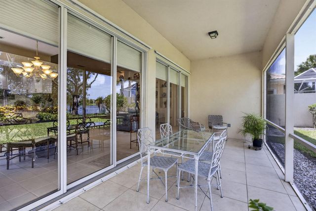 8704 Oldham Way, Palm Beach Gardens, FL 33412