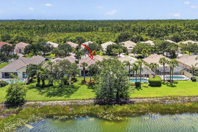 8704 Oldham Way, Palm Beach Gardens, FL 33412