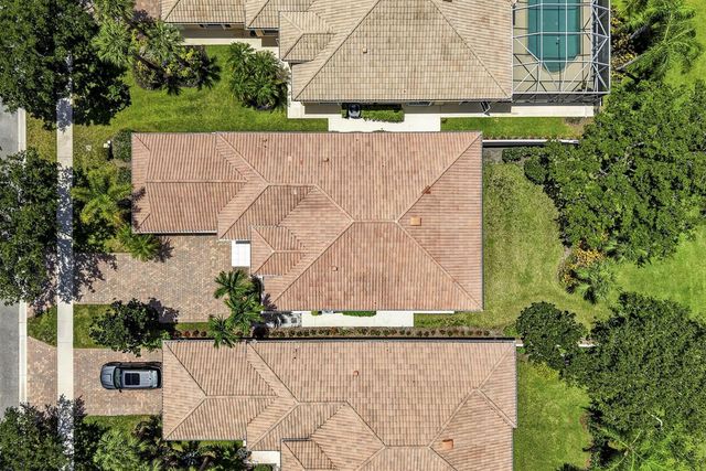 8704 Oldham Way, Palm Beach Gardens, FL 33412