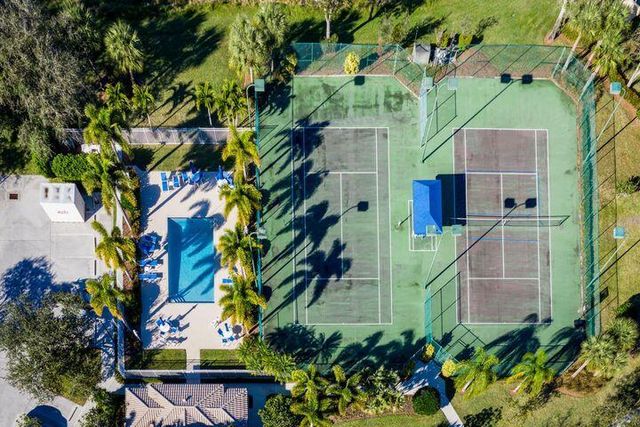 8704 Oldham Way, Palm Beach Gardens, FL 33412