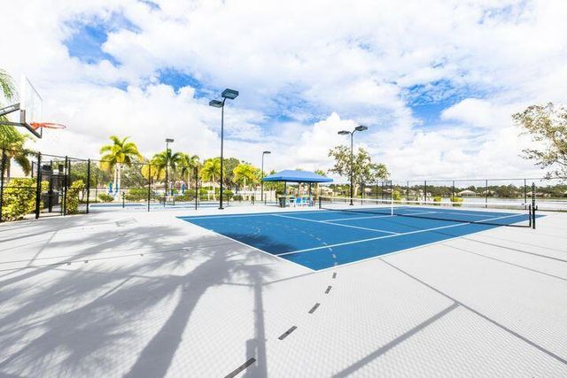 8704 Oldham Way, Palm Beach Gardens, FL 33412