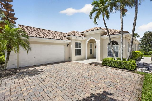 8704 Oldham Way, Palm Beach Gardens, FL 33412