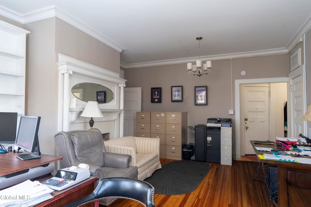 48 Union Ave 3, Saratoga Springs, NY 12866