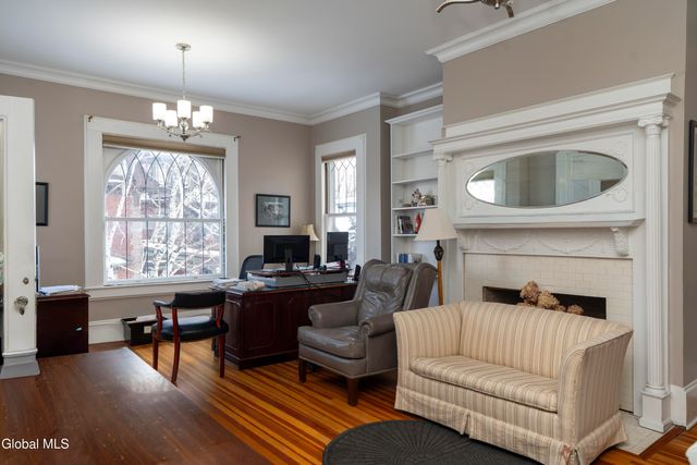 48 Union Ave 3, Saratoga Springs, NY 12866