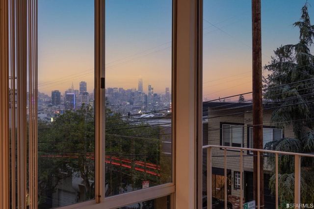 470 Collingwood Street 2, San Francisco, CA 94114