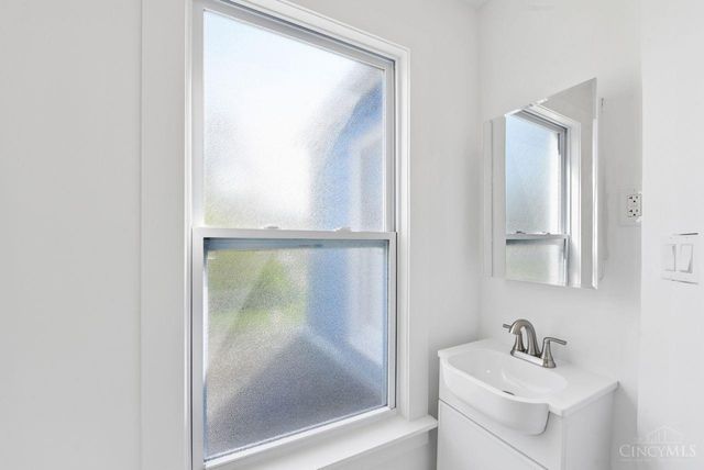 4903 Roanoke Street, Cincinnati, OH 45227