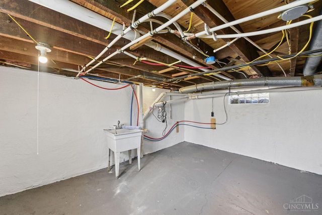 4903 Roanoke Street, Cincinnati, OH 45227