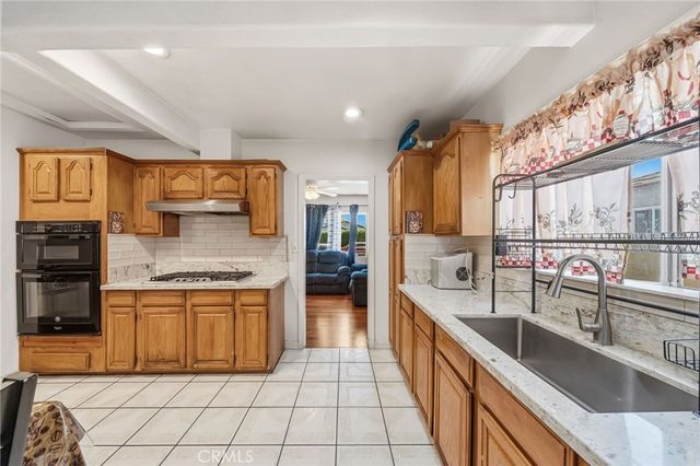 4035 Beck, Bell, CA 90201
