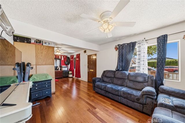4035 Beck, Bell, CA 90201